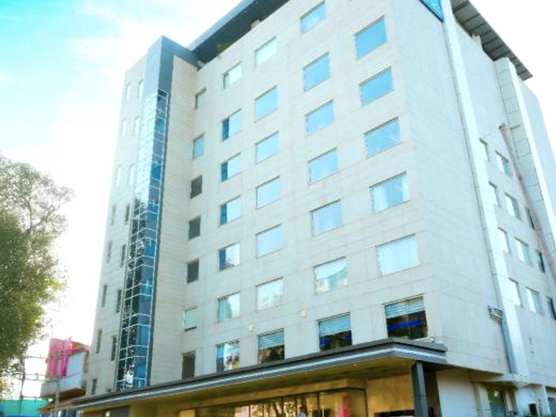 Ishaan Sarovar Portico Deogharの写真