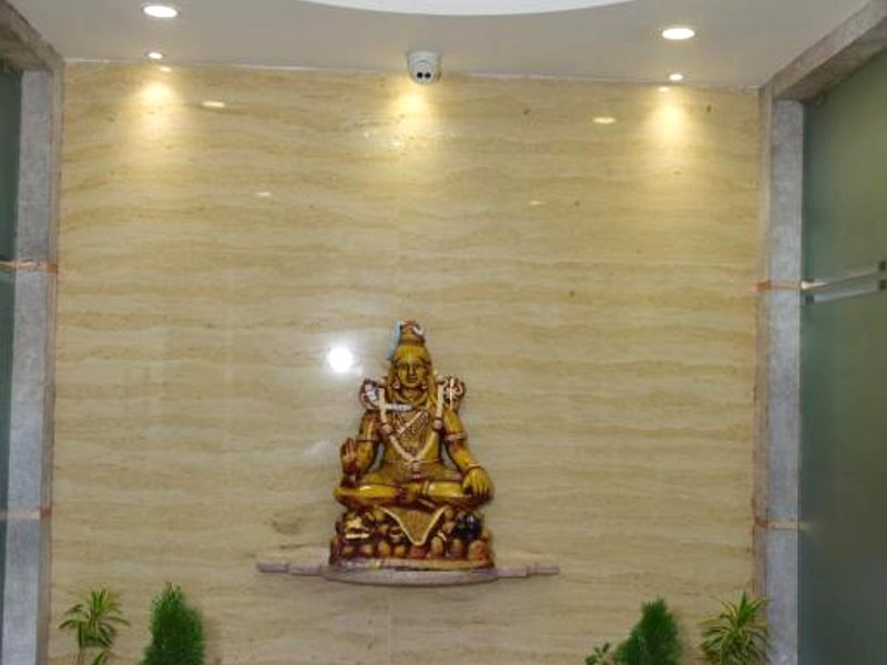 Hotel Girija Sunrise Near Baba Dham Templeの写真