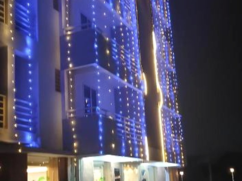 Hotel Girija Sunrise Near Baba Dham Templeの写真