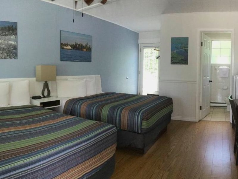 Boathouse Country Innの写真