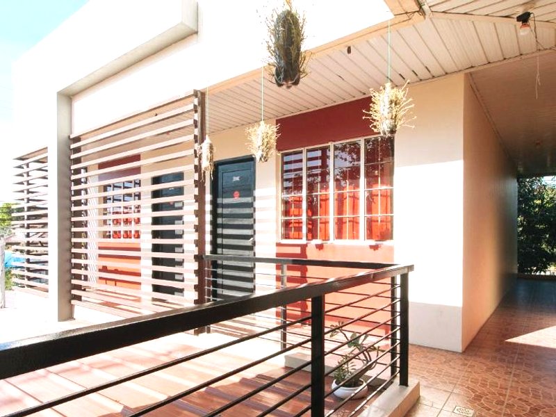 レッドドアーズ @ FDB ホームズ ヌエヴァ・エシハ (RedDoorz @ FDB Homes Nueva Ecija)の写真