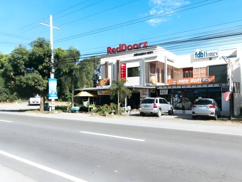レッドドアーズ @ FDB ホームズ ヌエヴァ・エシハ (RedDoorz @ FDB Homes Nueva Ecija)の写真