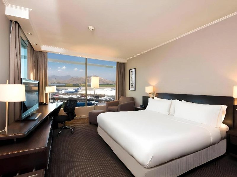 ホリデイ イン サンティアゴ エアポート ターミナル バイ IHG (Holiday Inn Santiago - Airport Terminal By IHG)の写真