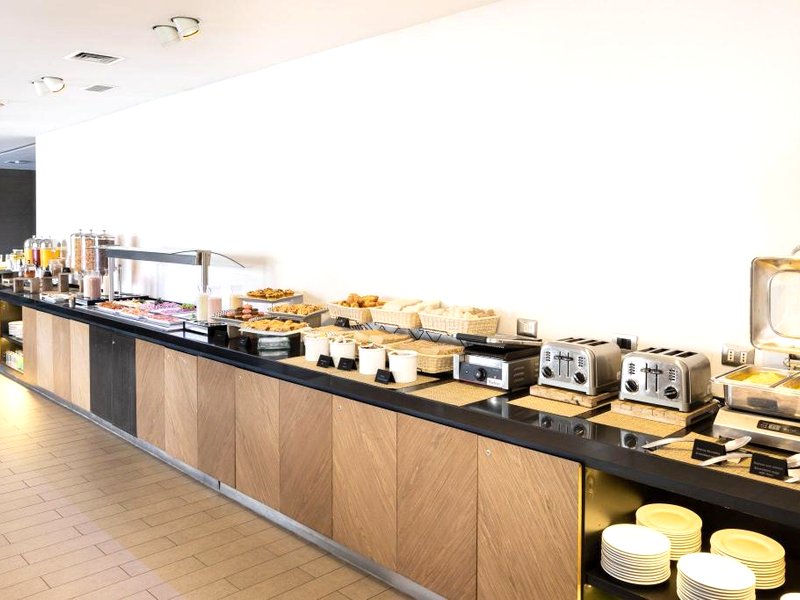 ホリデイ イン サンティアゴ エアポート ターミナル バイ IHG (Holiday Inn Santiago - Airport Terminal By IHG)の写真