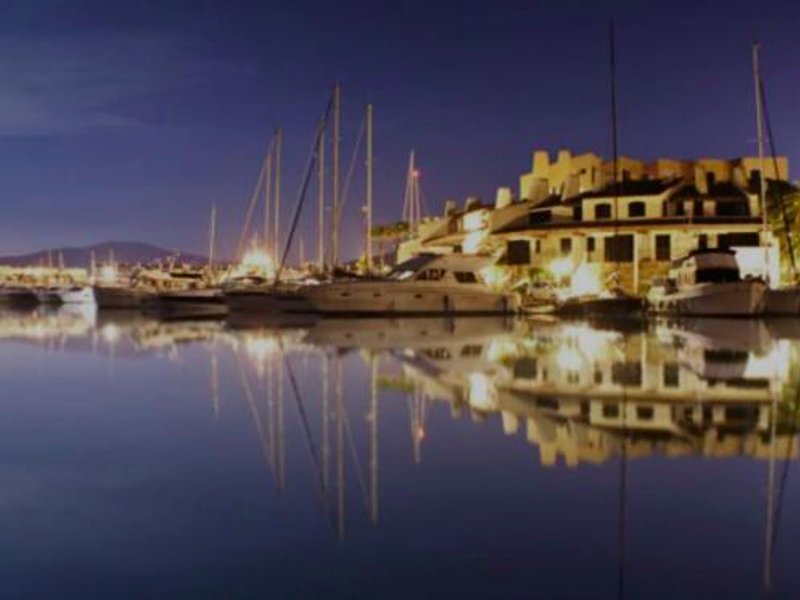 Petit Cocon magnifique vue sur Marina dans le golfe de Saint Tropezの写真