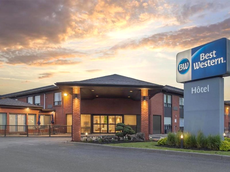 ベスト ウエスタン ホテル ブロサール (Best Western Hotel Brossard)の写真