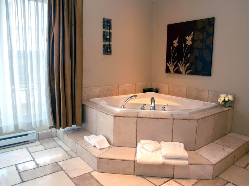 ホテル ブロサード (Hotel Brossard)の写真