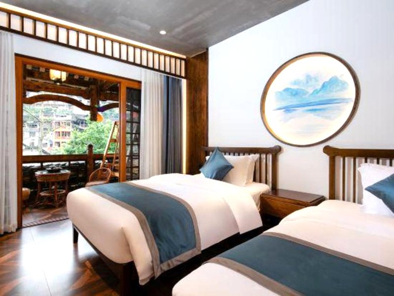 Floral Hotel Furong Town Yinhe Manor(Wangcun Waterfall Store)の写真