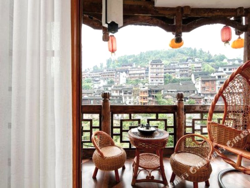 Floral Hotel Furong Town Yinhe Manor(Wangcun Waterfall Store)の写真