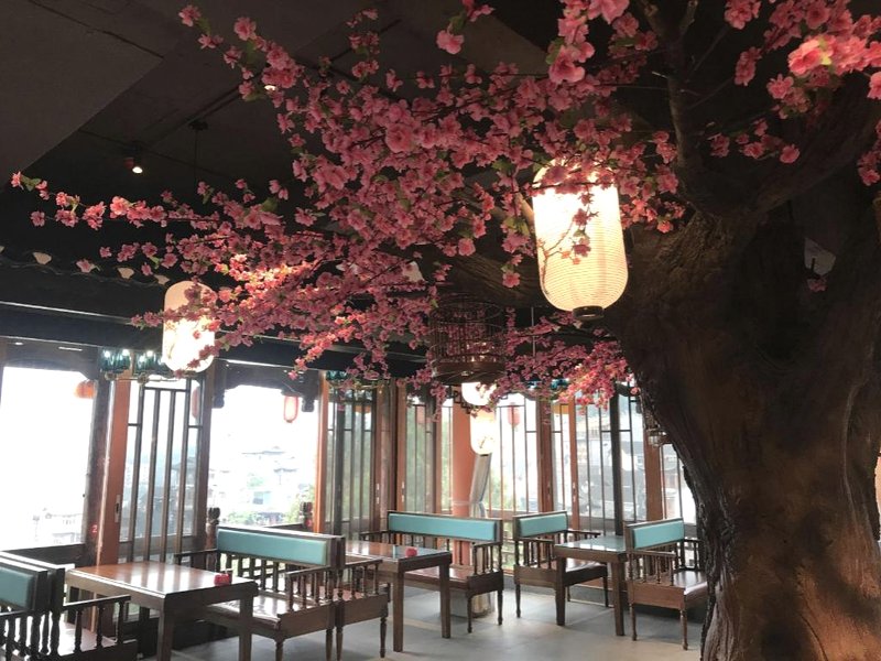 Floral Hotel Furong Town Yinhe Manor(Wangcun Waterfall Store)の写真