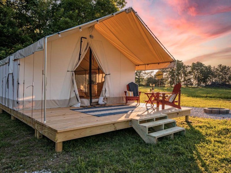 Reserve all 5 tents for the price of 4 - Roaring River Hillsの写真