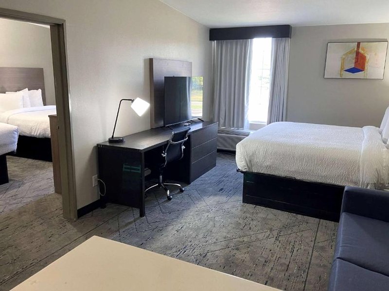 デイズ イン&スイーツ バイ ウィンダム タレクゥア (Days Inn & Suites by Wyndham Tahlequah)の写真