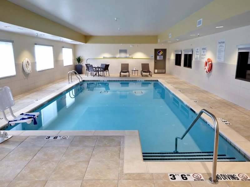 Holiday Inn Express and Suites Tahlequah By IHGの写真