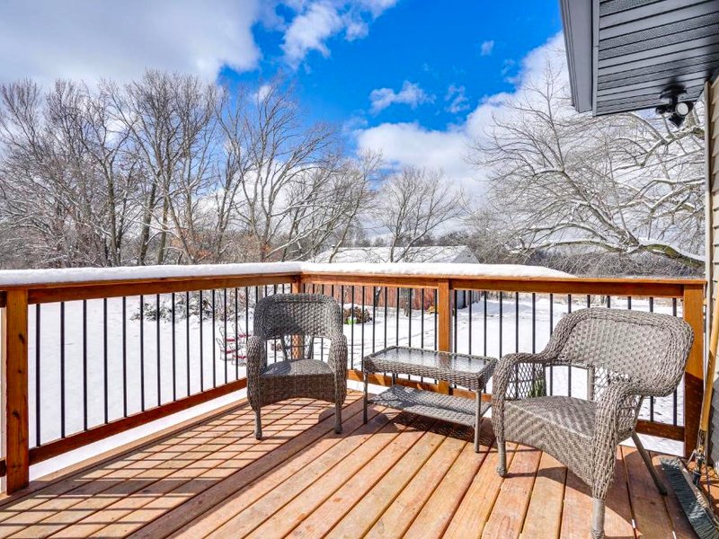 Renovated Blaine Farmhouse with Heated Pole Barn!の写真