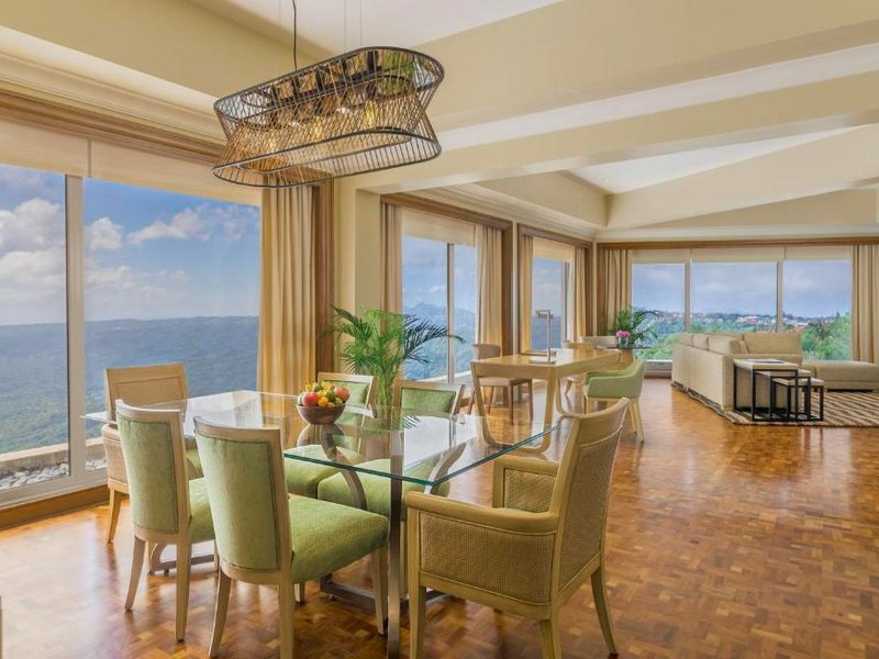 タール ビスタ ホテル (Taal Vista Hotel)の写真