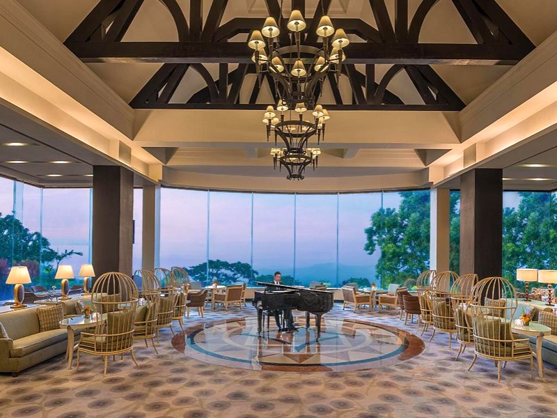 タール ビスタ ホテル (Taal Vista Hotel)の写真