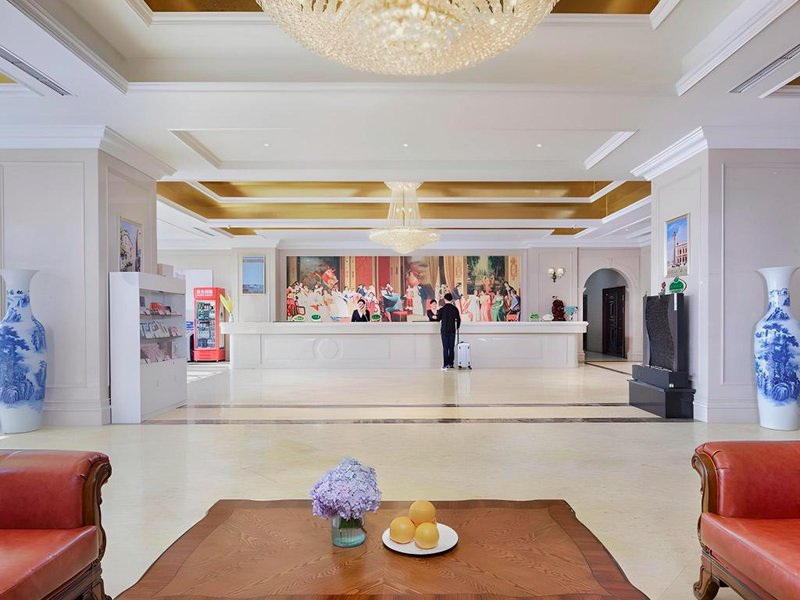 Vienna Hotel Weihai High-Speed Railway Station Huaxiacheng See Parkの写真