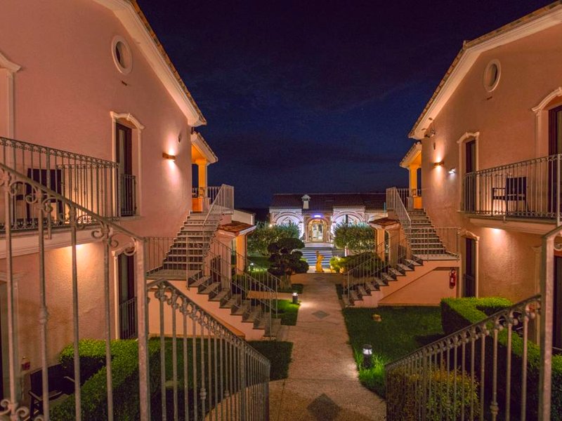 ホテル リストランテ ラ ターナ (Hotel Ristorante Borgo La Tana)の写真