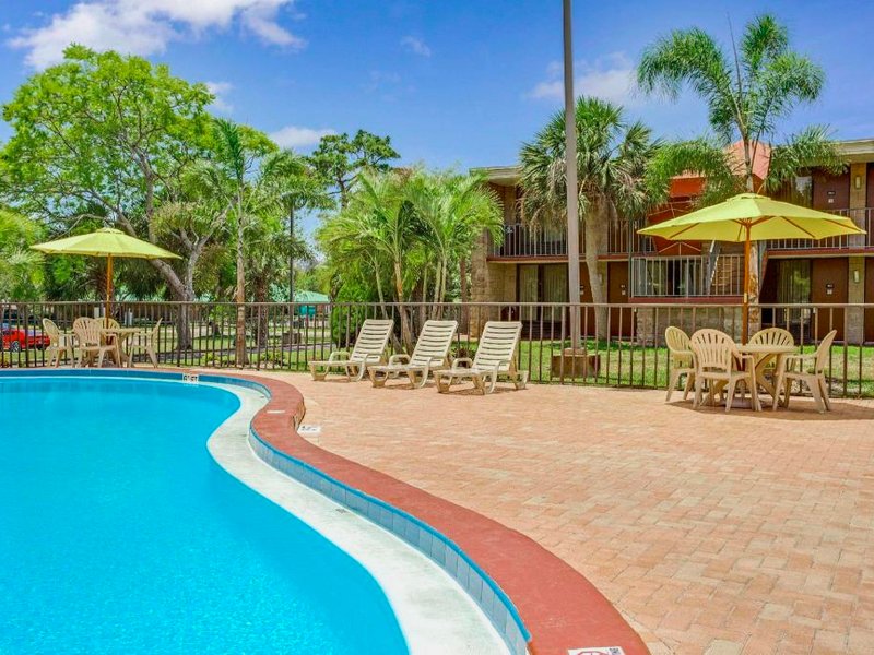 デイズ イン バイ ウィンダム ブレーデントン ニア ザ ガルフ (Days Inn by Wyndham Bradenton - Near the Gulf)の写真