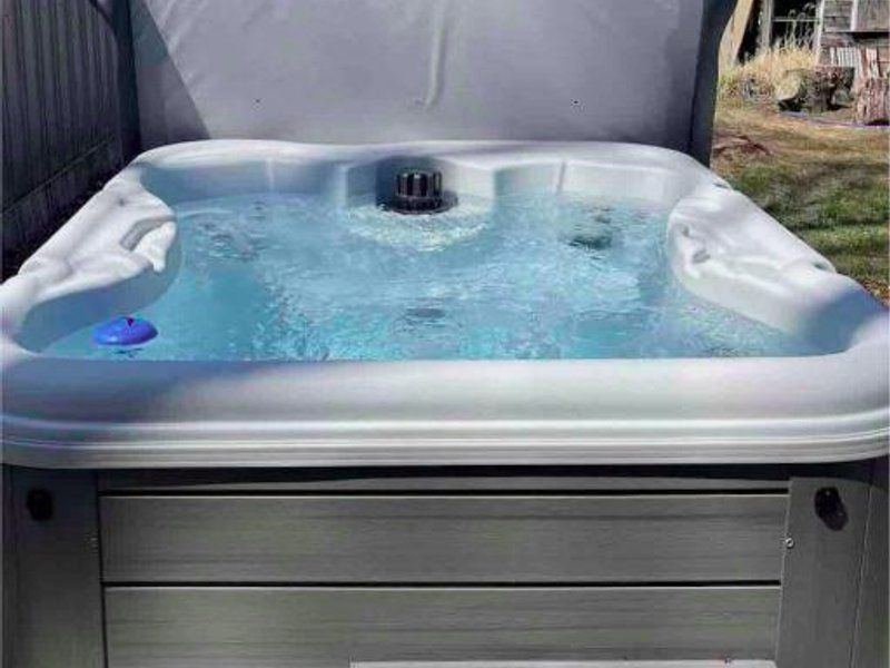 Cottage Apartment by Lake MI w private Hot Tub!の写真