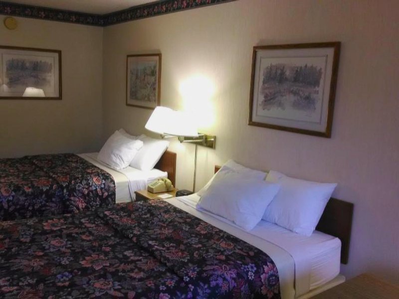 アメリカズ ベスト バリュー イン マリオン NC (Americas Best Value Inn Marion, NC)の写真