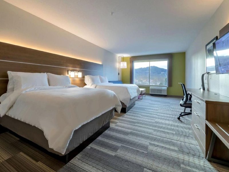 Holiday Inn Express And Suites Marion By IHGの写真