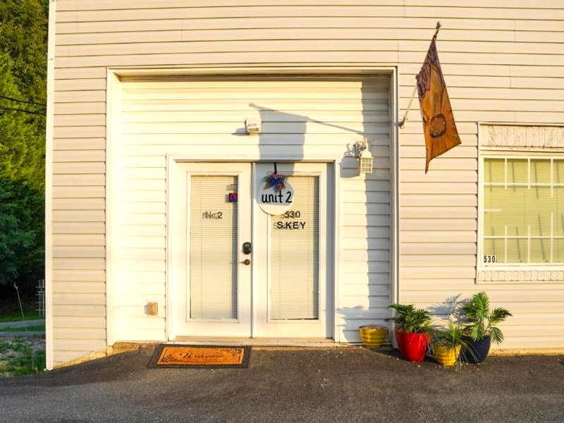 1-bedroom apartment, sleeps 4, in lovely Pilot Mountain-walk to Main st! Unit 2の写真