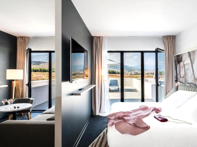 ホテル メルキュール バスティア ビグーリア (Hotel Mercure Bastia Biguglia)の写真