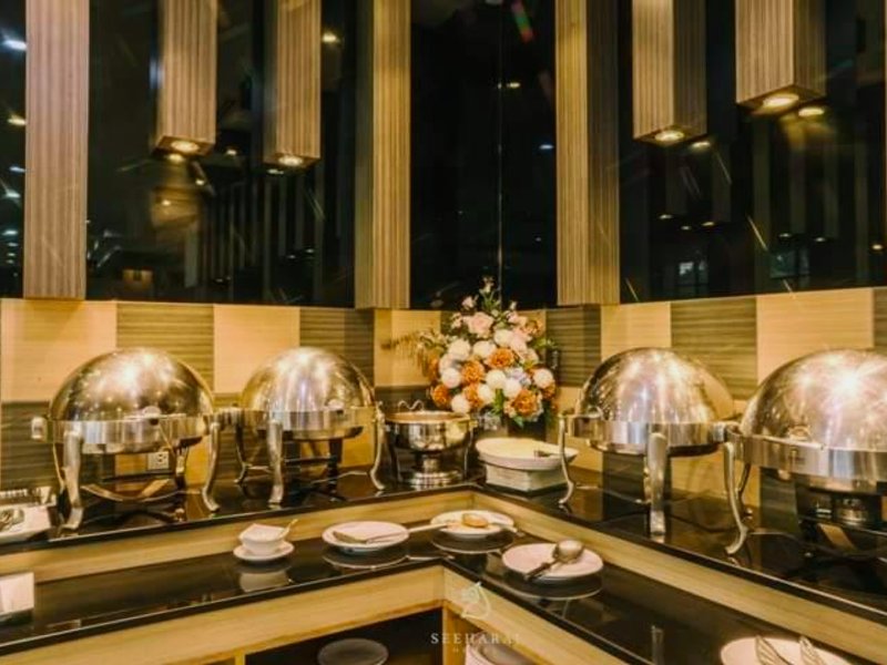 シーハラジホテル (Seeharaj Hotel)の写真