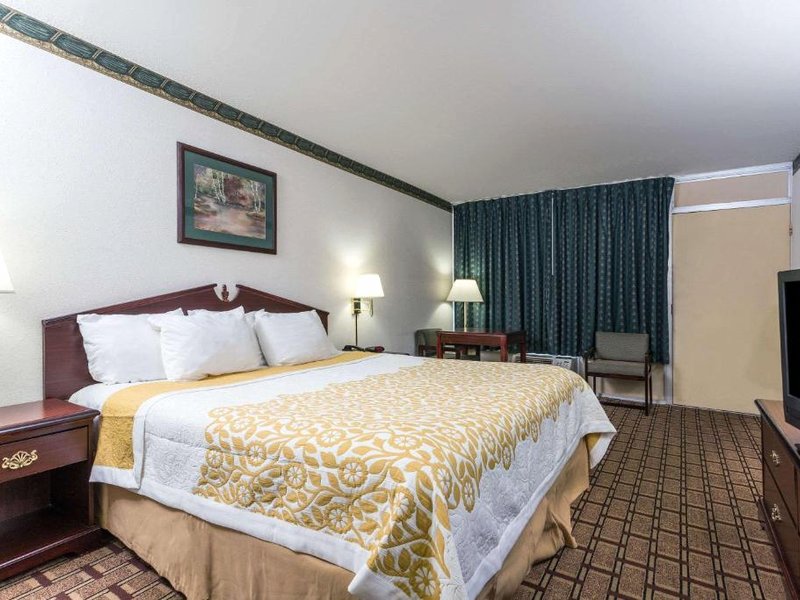 デイズ イン バイ ウィンダム ディクソン (Days Inn by Wyndham Dickson)の写真