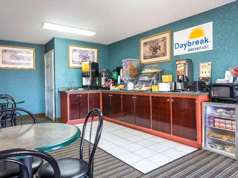 デイズ イン バイ ウィンダム ディクソン (Days Inn by Wyndham Dickson)の写真