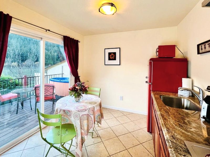 West Sonoma Inn & Spaの写真