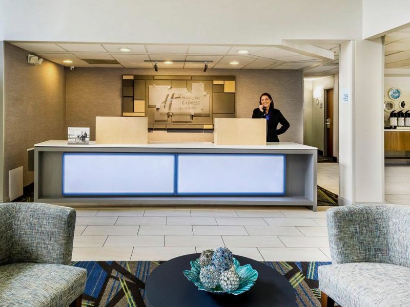 Holiday Inn Express & Suites Charlotte Arpt-Belmont by IHGの写真