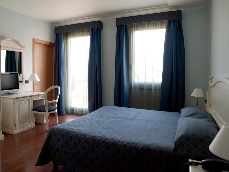 International Hotelの写真