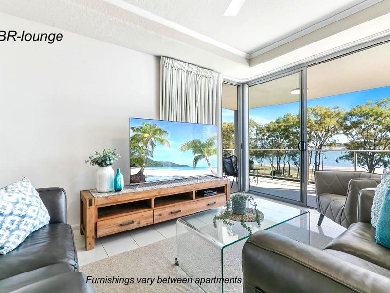 On the Bay Apartmentsの写真