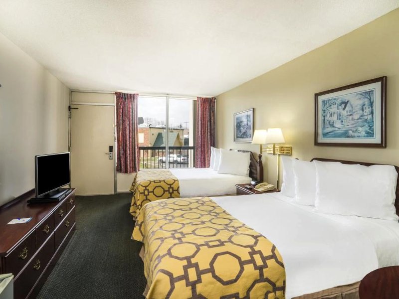 ベイモント バイ ウィンダム ジョンソン シティ (Baymont by Wyndham Johnson City)の写真