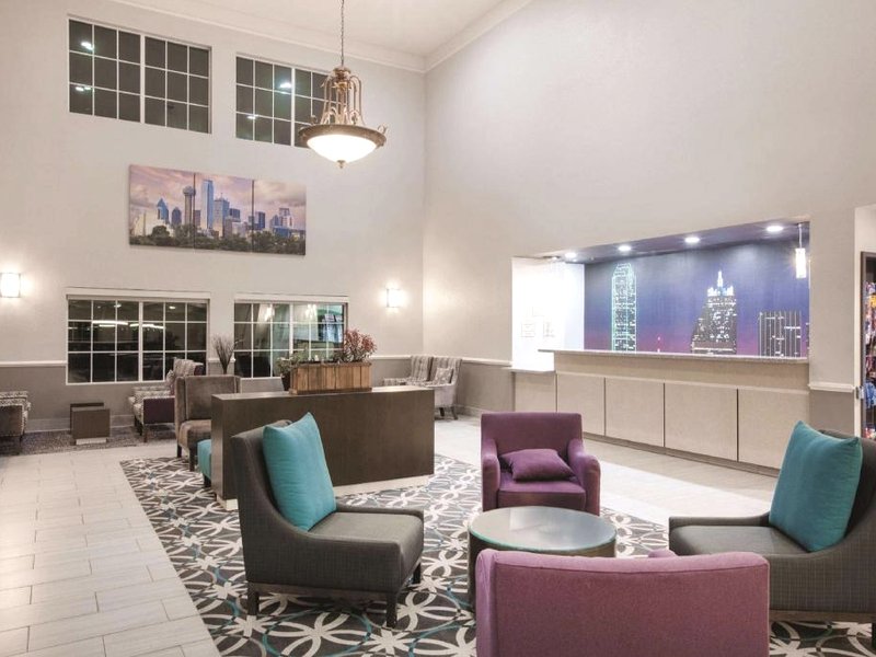 ラ キンタ イン&スイーツ バイ ウィンダム マンスフィールド TX (La Quinta Inn & Suites by Wyndham Mansfield TX)の写真