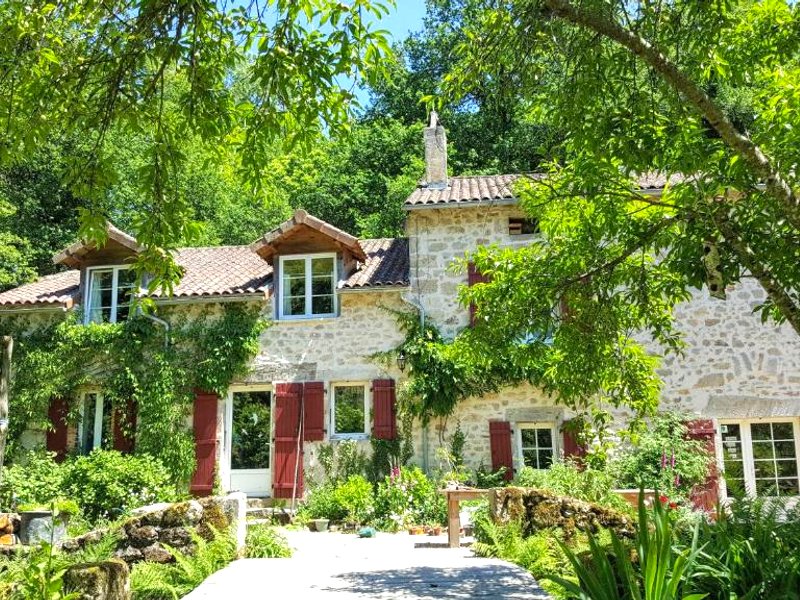 Le Moulin de Pensol - Bed and Breakfastの写真