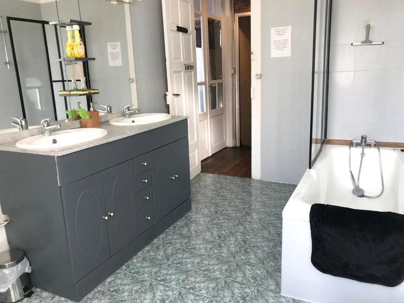 Chez Franck et Sandra , plein centre ville, 1 er étage (Chez Franck et Sandra , plein centre ville, 1 er etage)の写真