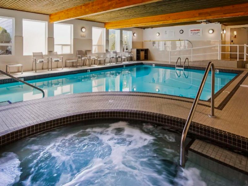 ベストウェスタン プラス カントリー メドウズ イン (Best Western Plus Country Meadows Inn)の写真