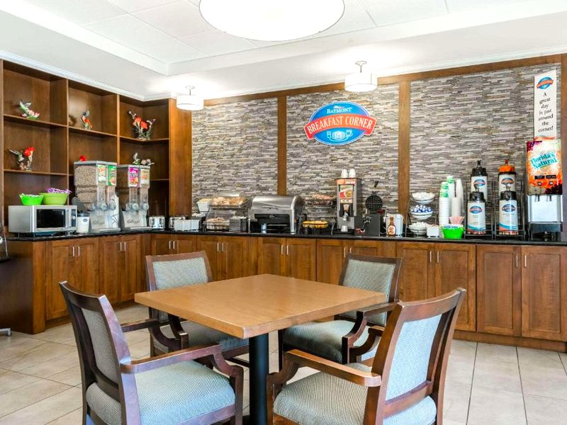 ベイモント バイ ウィンダム エリー (Baymont by Wyndham Erie)の写真