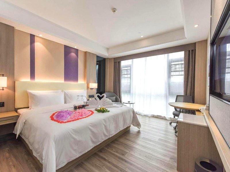 Lavande Hotel Nanchong Xihua Shidaの写真