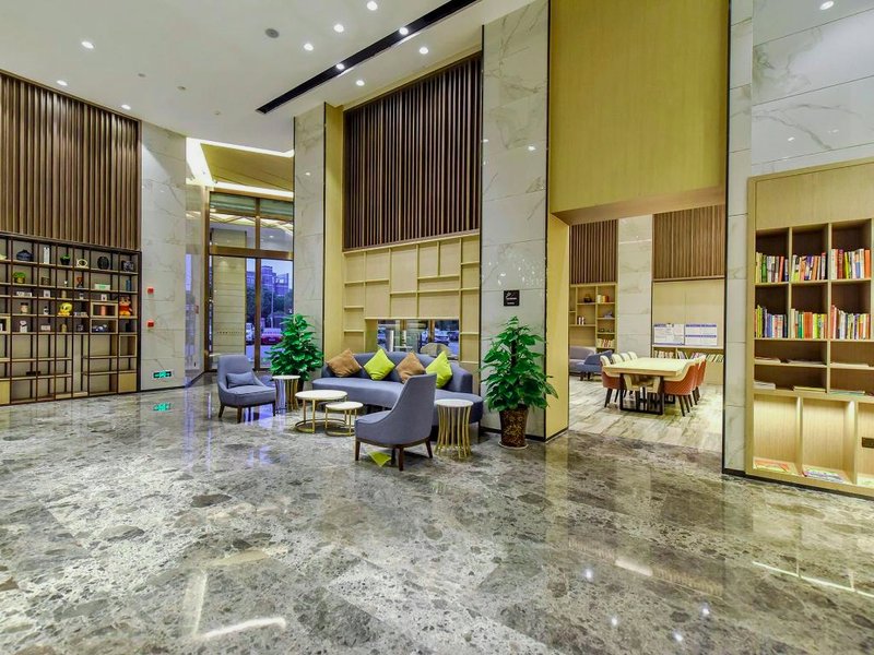 Lavande Hotel Nanchong Xihua Shidaの写真
