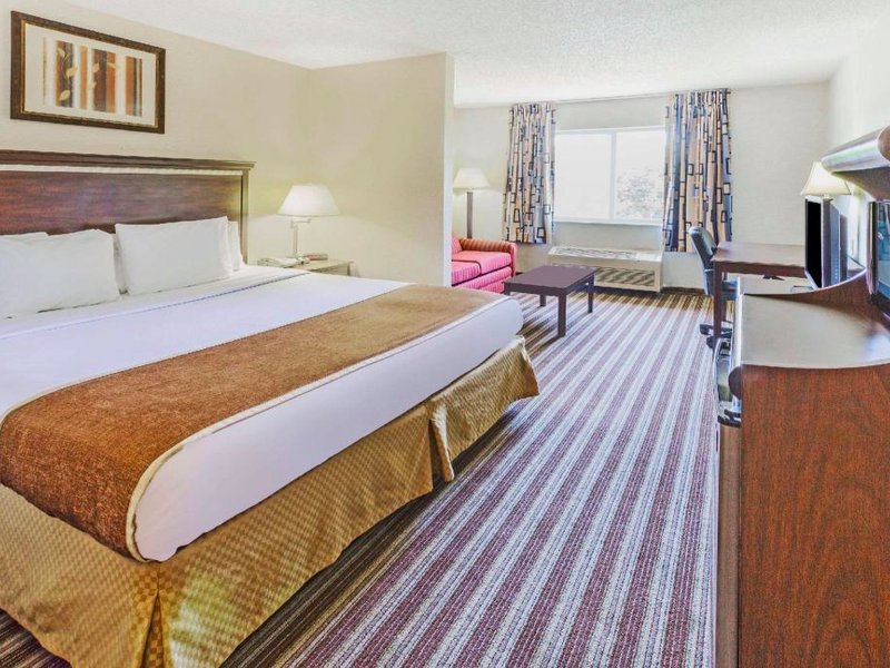 デイズ イン&スイーツ バイ ウィンダム バンクーバー (Days Inn & Suites by Wyndham Vancouver)の写真