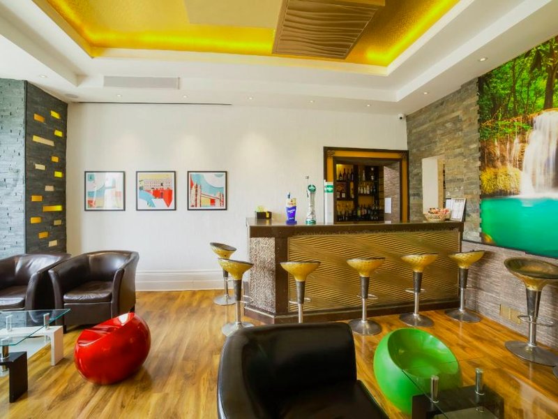 OYO Eagle House Hotel, St Leonards Hastingsの写真