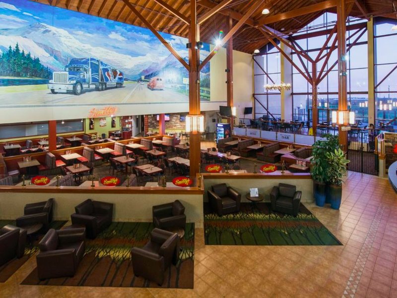 スーパー 8 バイ ウィンダム シャーウッドパーク エドモントン エリア (Super 8 By Wyndham Sherwood Park/Edmonton Area)の写真