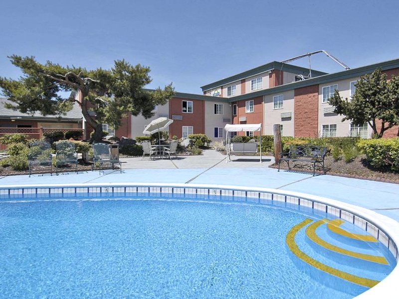 デイズ イン バイ ウィンダム マウントバーノン (Days Inn by Wyndham Mt. Vernon)の写真