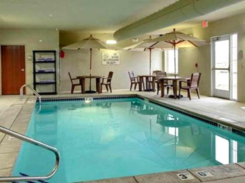 コブルストーン ホテル&スイーツ ブローケン ボウ (Cobblestone Hotel & Suites Broken Bow)の写真