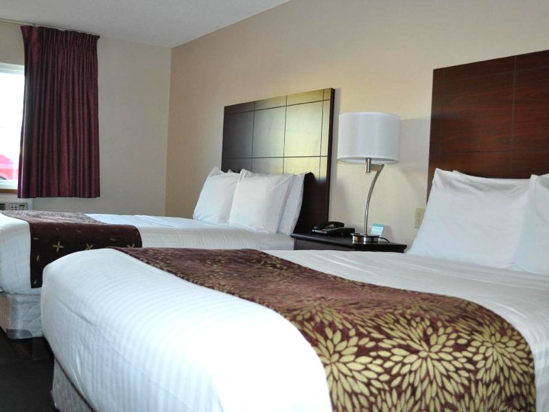 Boarders Inn & Suites by Cobblestone Hotels - Broken Bowの写真