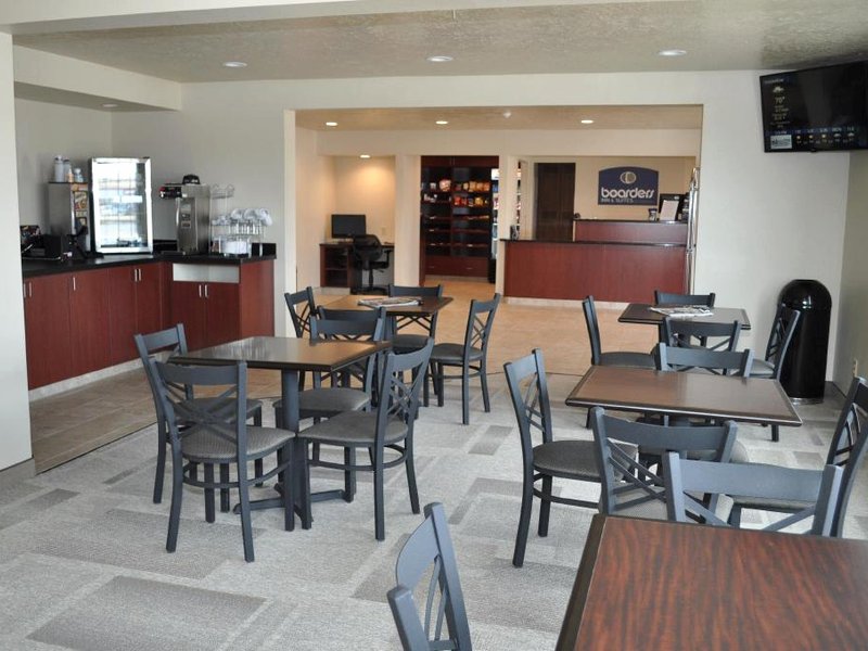 Boarders Inn & Suites by Cobblestone Hotels - Broken Bowの写真